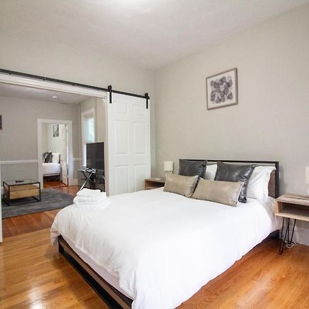 2 Bedroom Condo Close To Boston And Cambridge With Free Parkings Екстер'єр фото