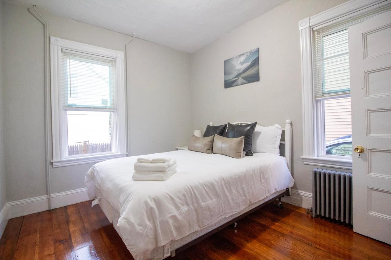 2 Bedroom Condo Close To Boston And Cambridge With Free Parkings Екстер'єр фото